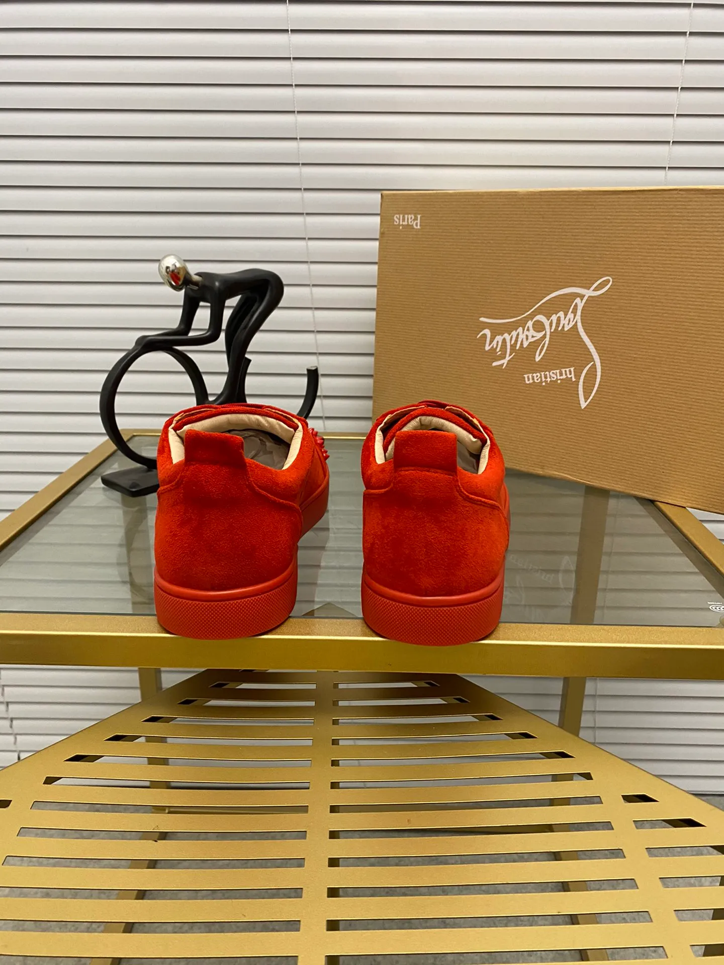 Ex-factory price 420. christian louboutin (CL red sole shoes) counter nail series, high-top casual sneakers for couples 📢 📢 📢 Exclusive hot style release 🎈🎈💪 Movable latex feet 👻 Finished outsole stitching line [satisfied] 😝Female 35-40# Male 38#-46, global supply😝 [Top version]: Original imported cowhide upper, top original leather lining, original molded TPU outsole, original 1:1 detail processing, original shoe last, large quantities in stock, rest assured as shown above